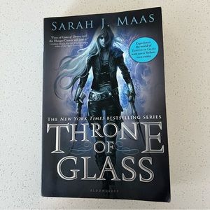Throne of glass by Sarah J.  maas original cover paperback